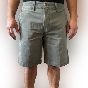 Olive Green Cargo Shorts – Comfortable & Versatile